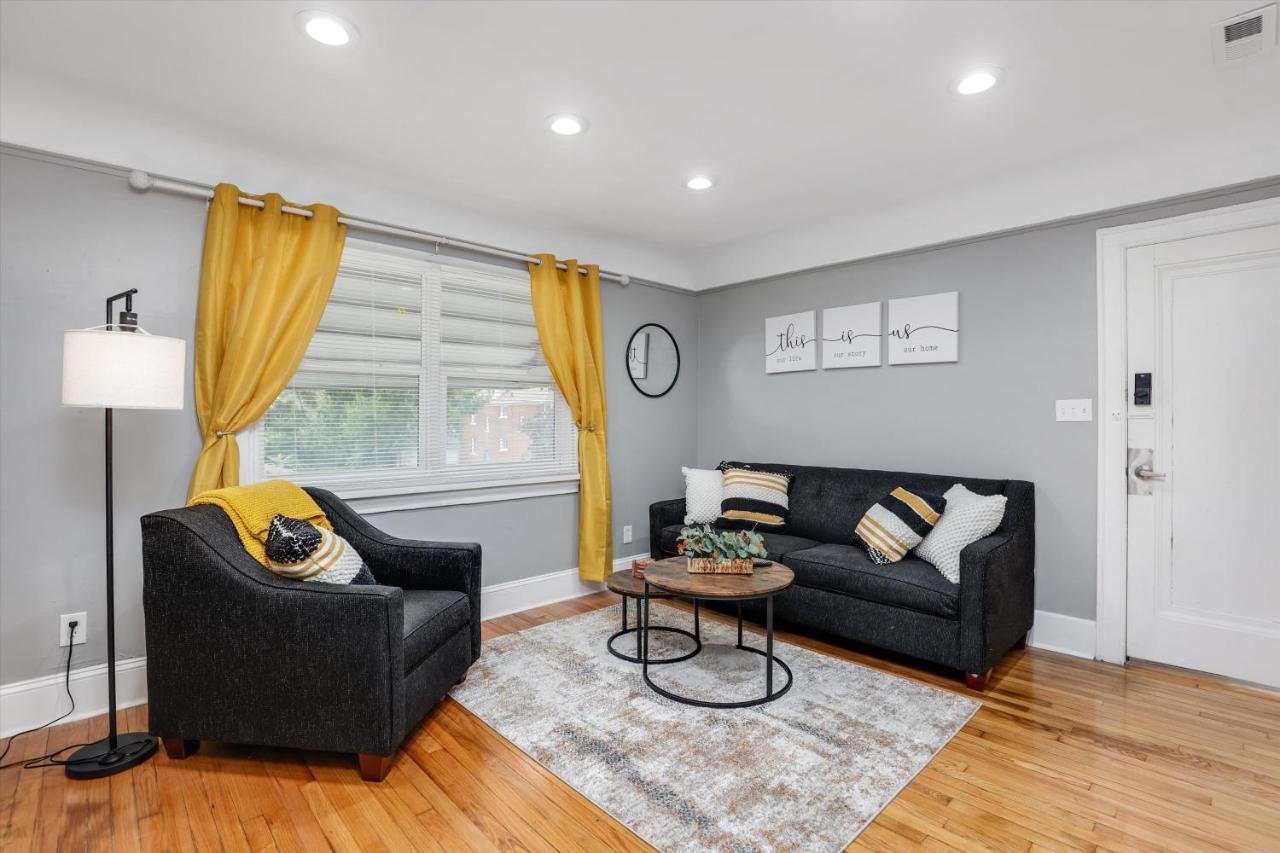 Modern & Cozy East Side Gem ~ Queen Beds ~ Parking Detroit Esterno foto