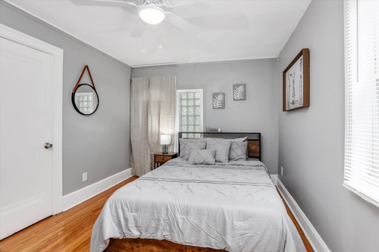 Modern & Cozy East Side Gem ~ Queen Beds ~ Parking Detroit Esterno foto